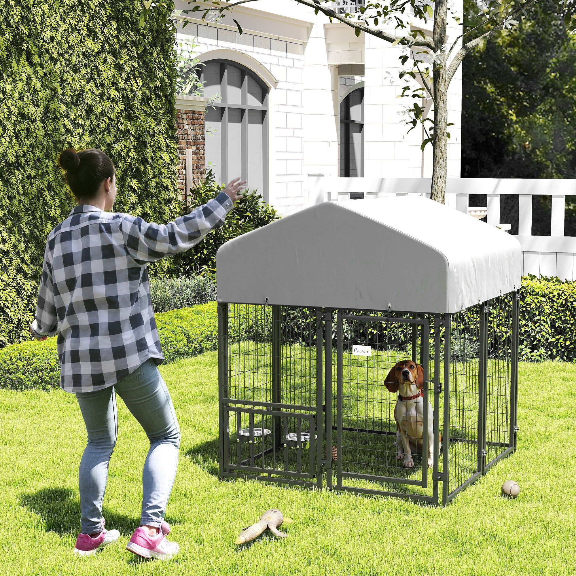 PawHut 3.9' x 3.9' x 4.5' Outdoor Dog Kennel, Welded Wire Heavy Duty Dog Run with 360° Rotating & 4 Level Adjustable Bowls, Dog Kennel Outside with Waterproof & UV Resistant Cover, for S&M Dogs