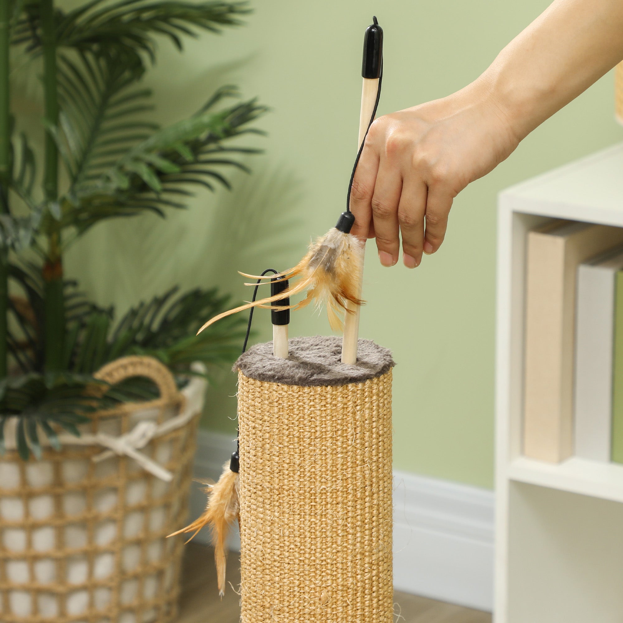 2 in 1 Cat Scratching Post, 78cm Tall Cat Scratch Post with 3 Toy Feathers, Cat Scratcher Post for Indoor Cats and Kittens, Brown